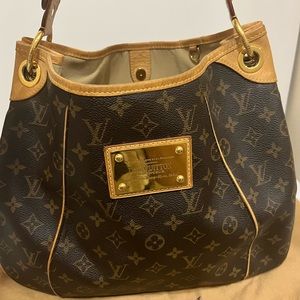 Authentic Louis Vuitton Galleria.  Mint condition!